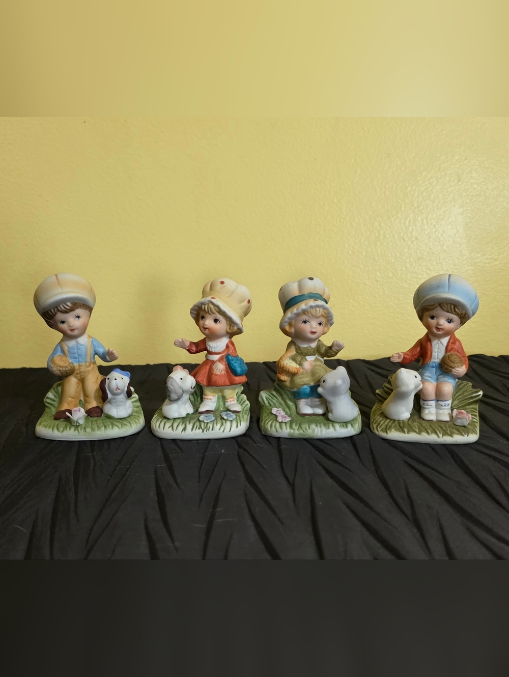 Homco Hand-Painted Girl And Boys With Their Pets #1430